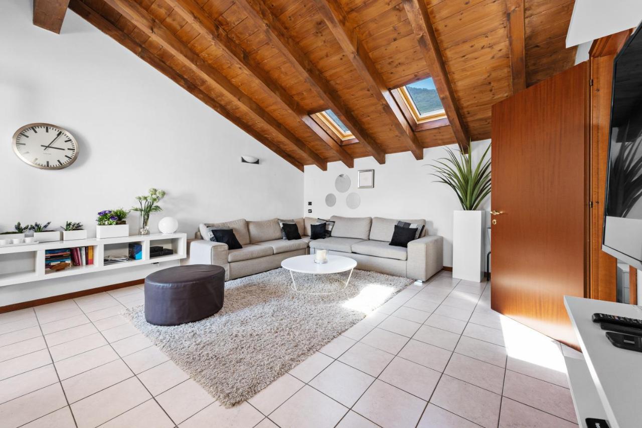 Casacamelia 35, 3 Bdrm With View Lake Como Apartamento Acquaseria Exterior foto