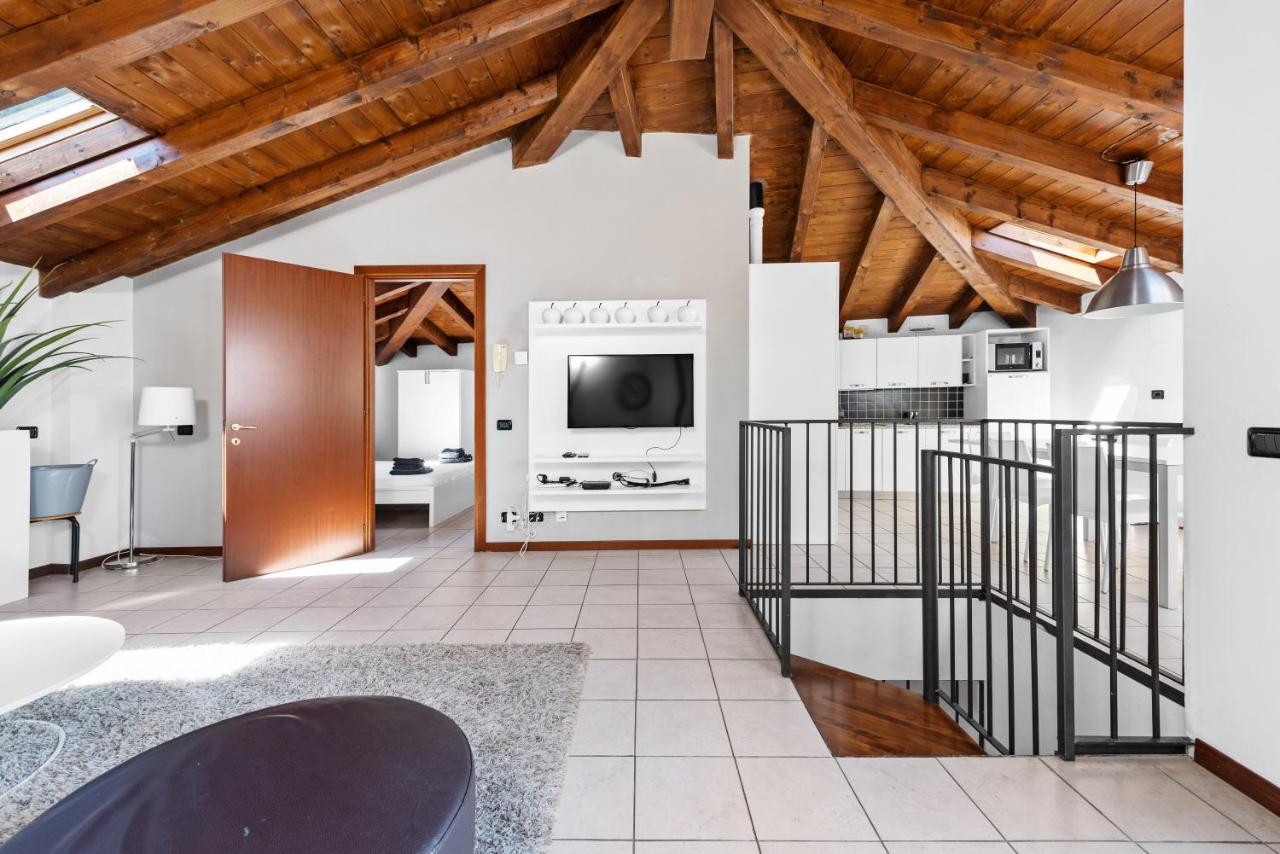 Casacamelia 35, 3 Bdrm With View Lake Como Apartamento Acquaseria Exterior foto