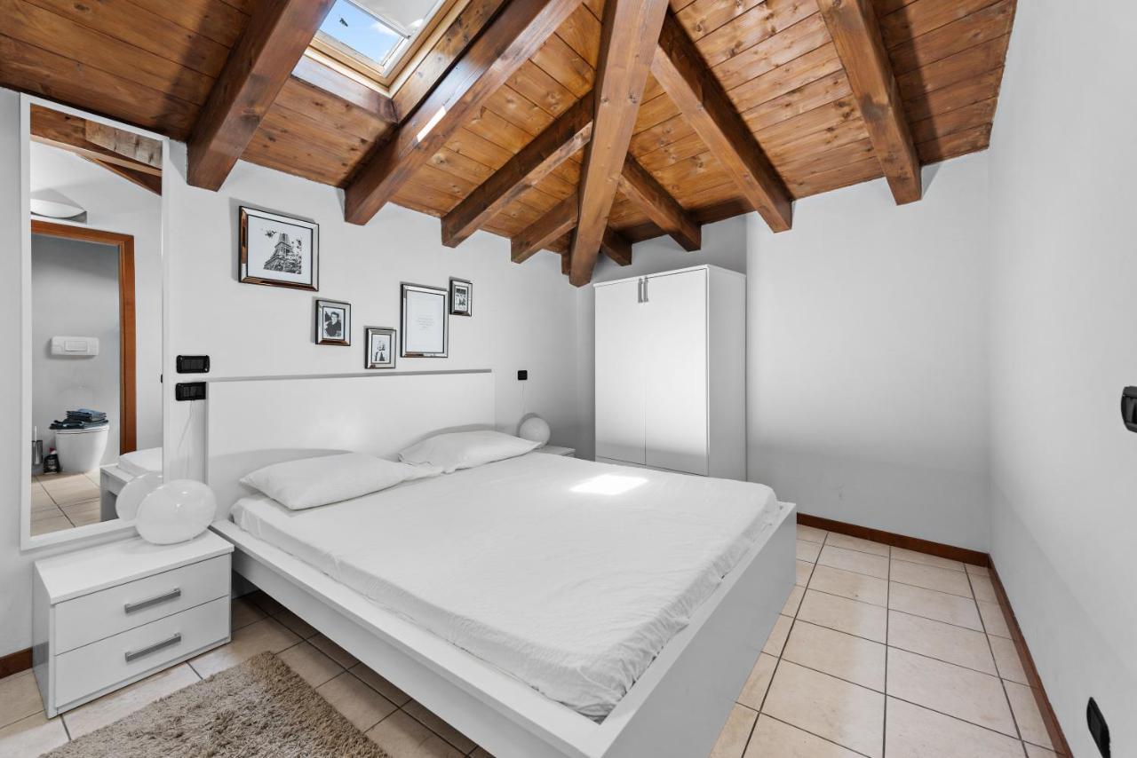 Casacamelia 35, 3 Bdrm With View Lake Como Apartamento Acquaseria Exterior foto